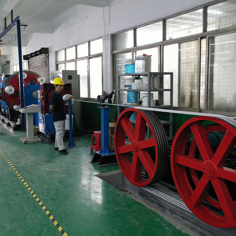 کابل شارژ ضد آب قابل تنظیم با گواهینامه UL برای کاربردهای برق با گزینه‌های هسته چندگانه